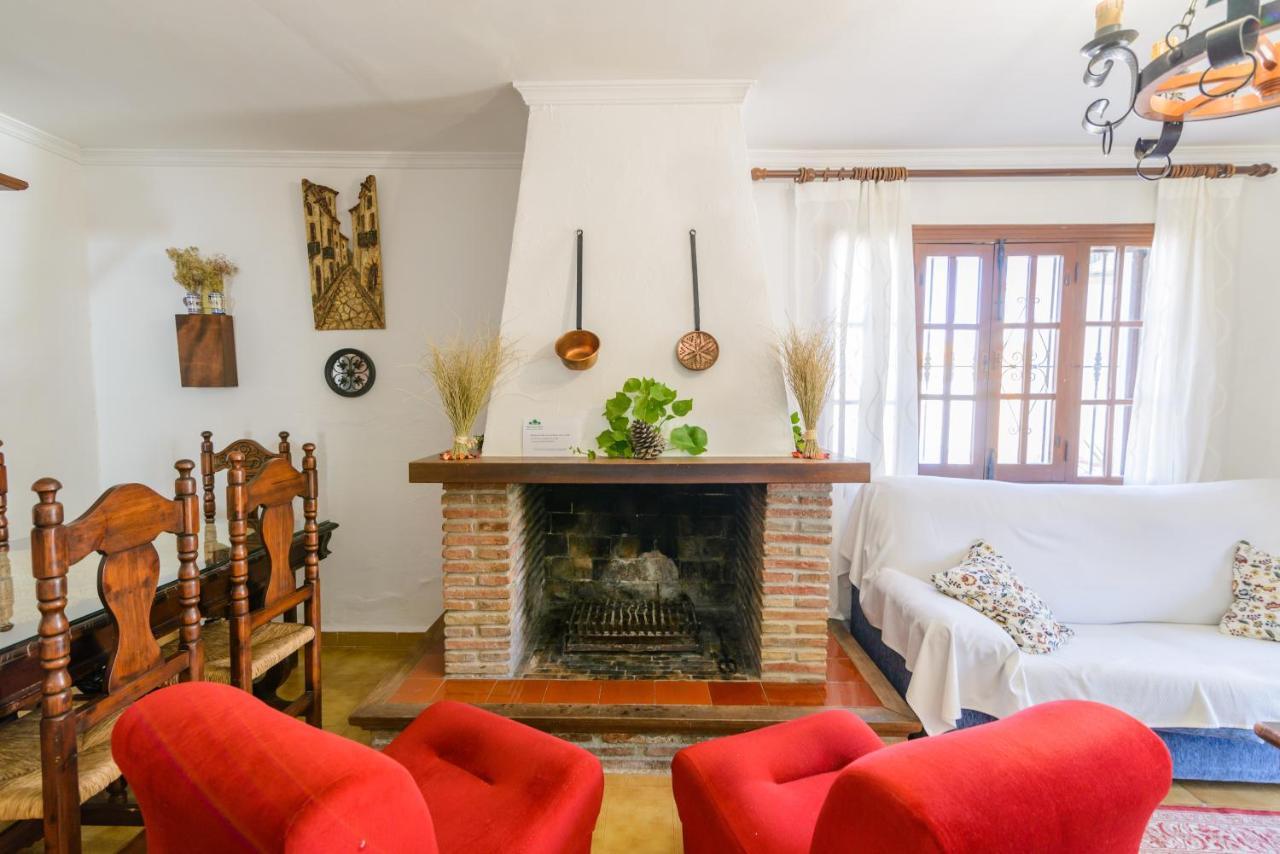 Casa Patio De Los Naranjos Piscina Privada Alcaucín Екстериор снимка