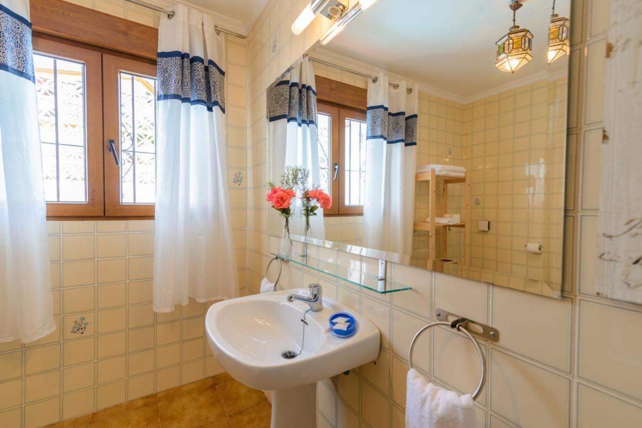 Casa Patio De Los Naranjos Piscina Privada Alcaucín Екстериор снимка