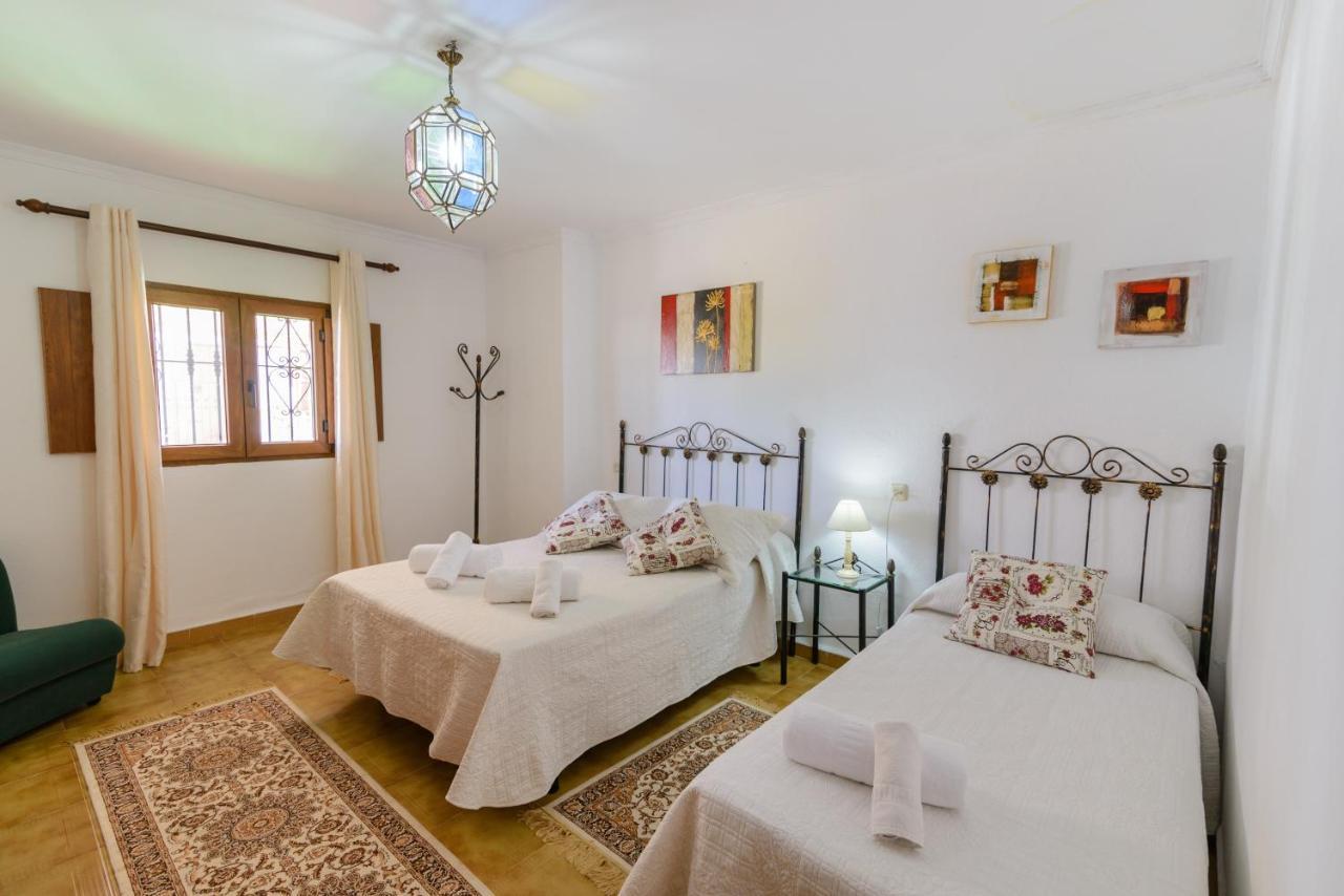 Casa Patio De Los Naranjos Piscina Privada Alcaucín Екстериор снимка